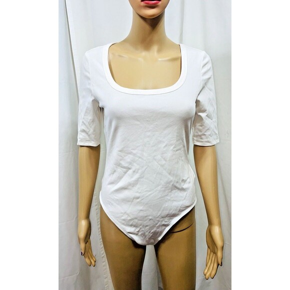 Tops - White Square Neck 3/4 Sleeve Snap Closure Bodysuit Women Size L Casual Basic